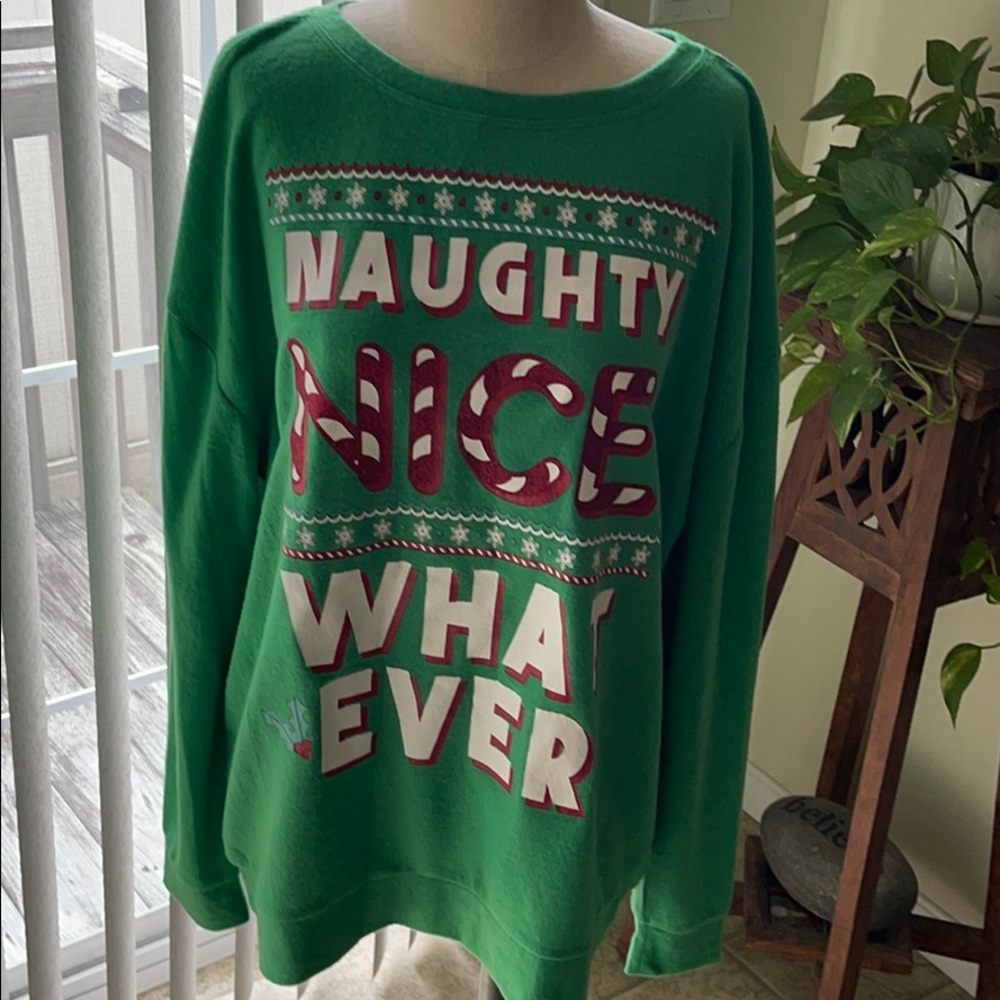 NWT Green Christmas Sweater 🎄